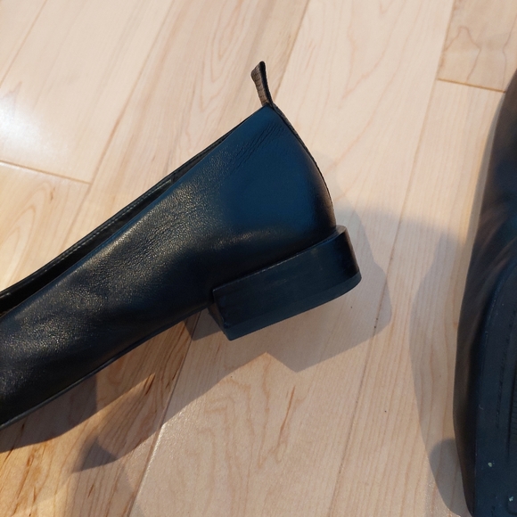 Basic Black Shoes - Picture 10 of 11